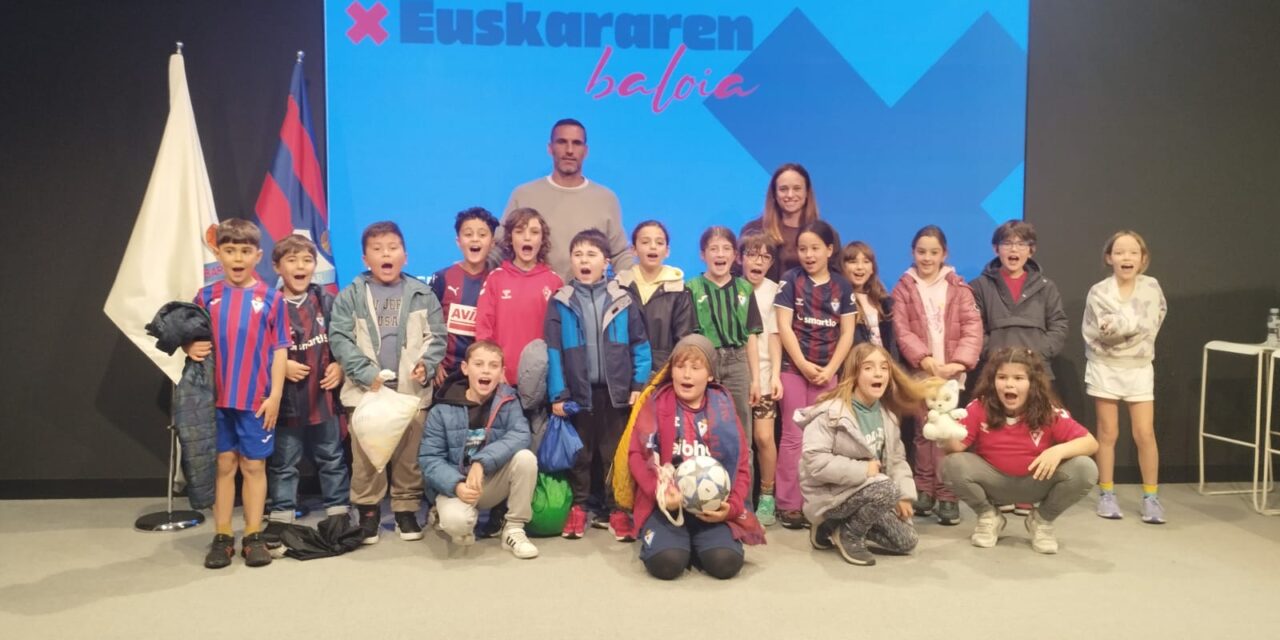 LH 3koak Ipurua futbol zelaian